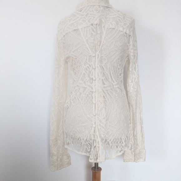Elizabeth and James Cream Lace Blouse - Picture 3 of 6